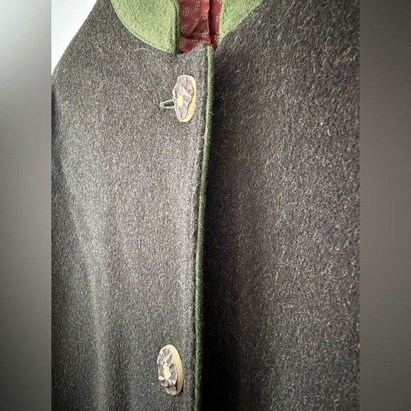 Pischl Women's 100% Wool Black Poncho Cape Satin Lined Button Closure Long - Picture 11 of 13